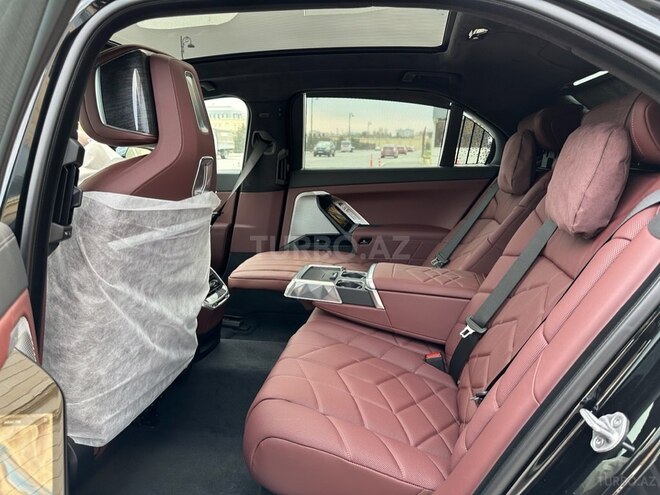 BMW 740 2023, 0 km - 3.0 л - Bakı
