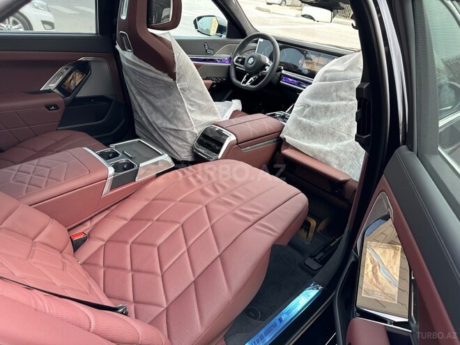 BMW 740 2023, 0 km - 3.0 л - Bakı