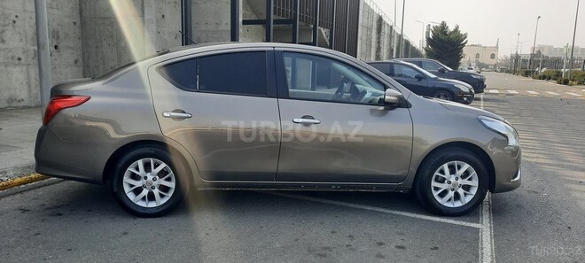 Nissan Sunny 2014, 285,000 km - 1.5 l - Bakı