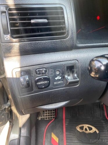 Toyota Corolla 2005, 290,000 km - 1.6 l - Bakı