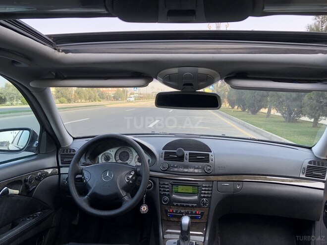 Mercedes E 270 2002, 241,000 km - 2.7 l - Bakı