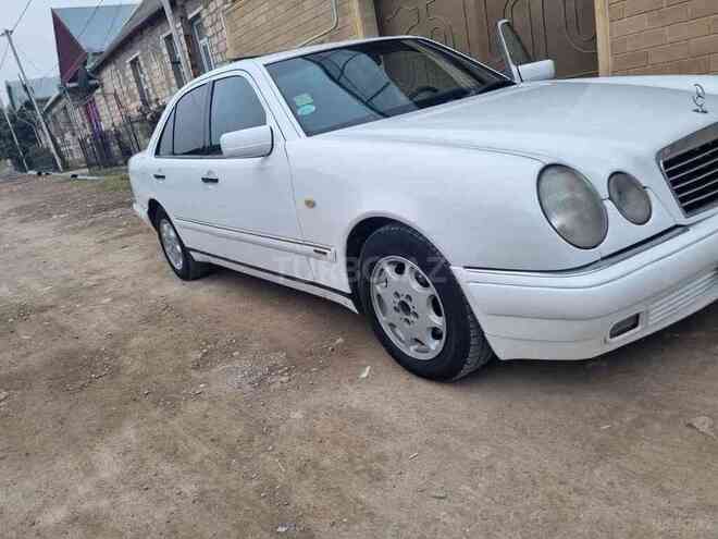Mercedes E 240 1998, 458,121 km - 2.4 l - Şəmkir