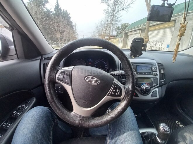 Hyundai i30 2010, 213,000 km - 1.6 l - Biləsuvar