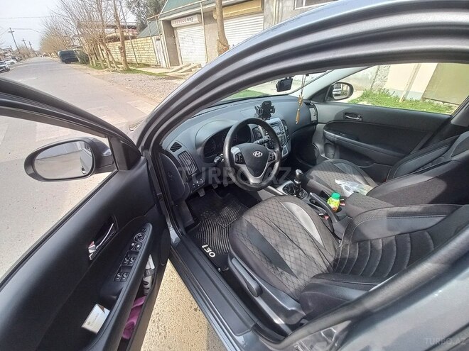 Hyundai i30 2010, 213,000 km - 1.6 l - Biləsuvar