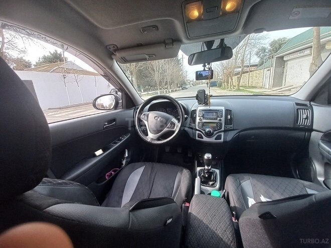 Hyundai i30 2010, 213,000 km - 1.6 l - Biləsuvar