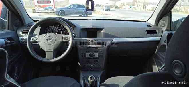 Opel Astra 2006, 210,000 km - 1.4 л - Bakı