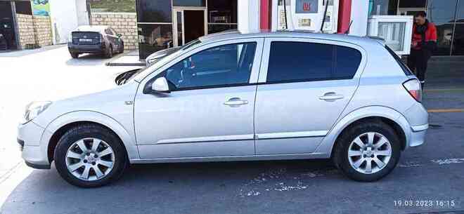 Opel Astra 2006, 210,000 km - 1.4 л - Bakı