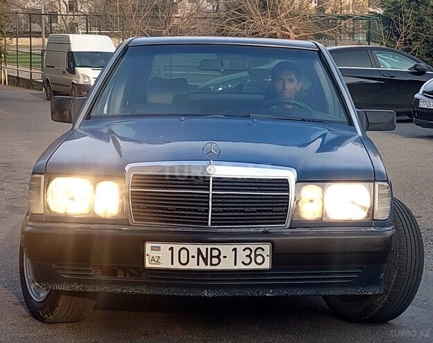 Mercedes 190 1990, 245,000 km - 2.5 л - Bakı