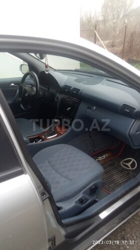Mercedes C 200 2000, 218,221 km - 2.0 l - Biləsuvar