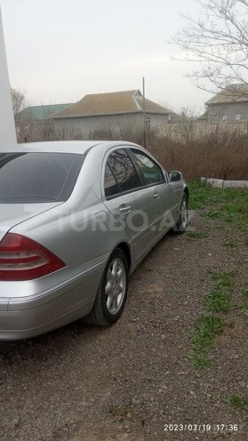 Mercedes C 200 2000, 218,221 km - 2.0 l - Biləsuvar