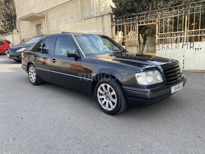 Mercedes E 220 1994, 389,000 km - 2.2 l - Bakı