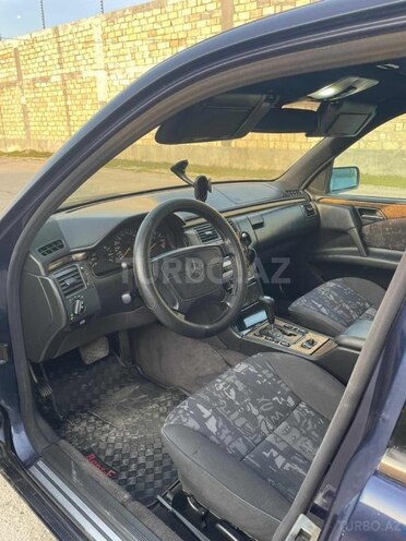 Mercedes E 240 1998, 390,000 km - 2.4 l - Bakı