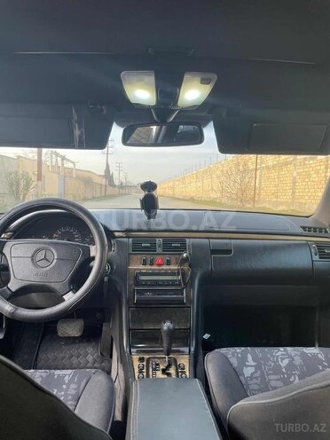 Mercedes E 240 1998, 390,000 km - 2.4 l - Bakı