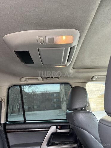 Toyota Land Cruiser 2009, 273,057 km - 5.7 l - Bakı