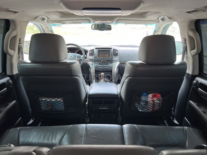 Toyota Land Cruiser 2009, 273,057 km - 5.7 l - Bakı