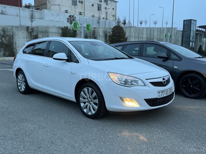 Opel Astra 2012, 234,852 km - 1.4 l - Bakı