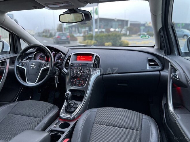 Opel Astra 2012, 234,852 km - 1.4 l - Bakı