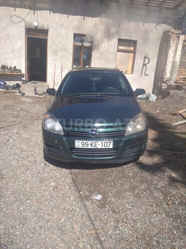 Opel Astra 2005, 200,000 km - 1.4 l - Şəki
