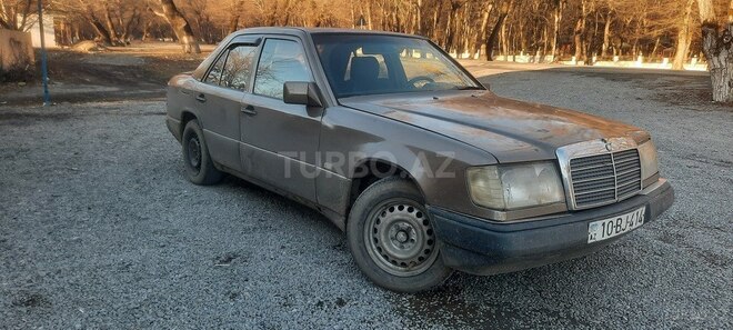 Mercedes E 200 1989, 222,222 km - 2.0 l - İsmayıllı