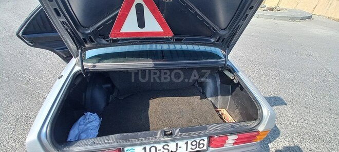 Mercedes 190 1991, 250,000 km - 2.3 л - Bakı