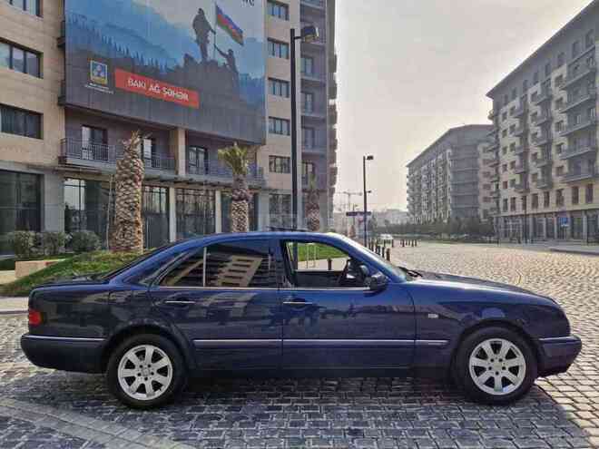 Mercedes E 240 1998, 311,000 km - 2.4 l - Bakı