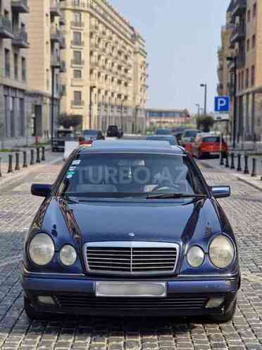 Mercedes E 240 1998, 311,000 km - 2.4 l - Bakı