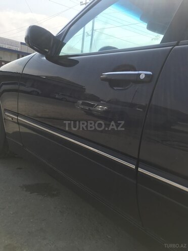 Mercedes E 220 2000, 265,807 km - 2.2 l - Bakı