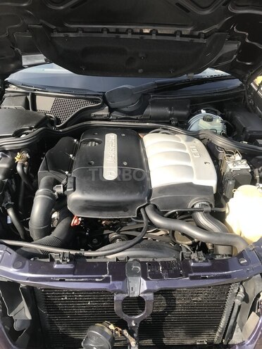 Mercedes E 220 2000, 265,807 km - 2.2 l - Bakı