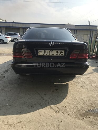 Mercedes E 220 2000, 265,807 km - 2.2 l - Bakı