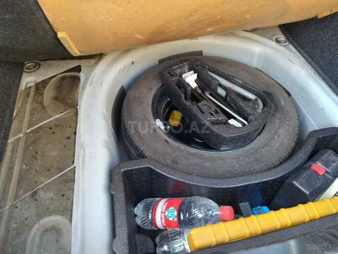 Volkswagen Polo 2012, 186,000 km - 1.6 l - Bakı