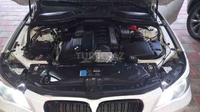BMW 530 2008, 300,000 km - 3.0 l - Gəncə