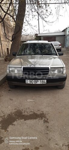 Mercedes 190 1990, 255,446 km - 2.0 l - Yevlax