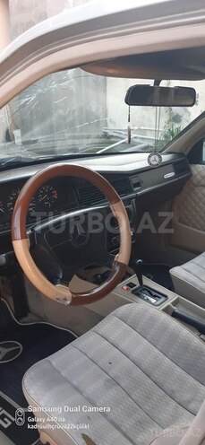 Mercedes 190 1990, 255,446 km - 2.0 l - Yevlax