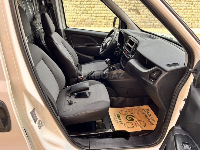 Fiat Doblo 2016, 167,300 km - 1.4 l - Bakı
