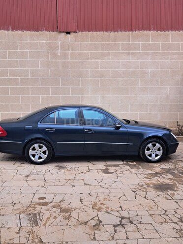 Mercedes E 220 2005, 287,260 km - 2.2 л - Gədəbəy