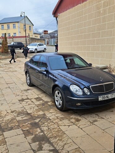 Mercedes E 220 2005, 287,260 km - 2.2 л - Gədəbəy