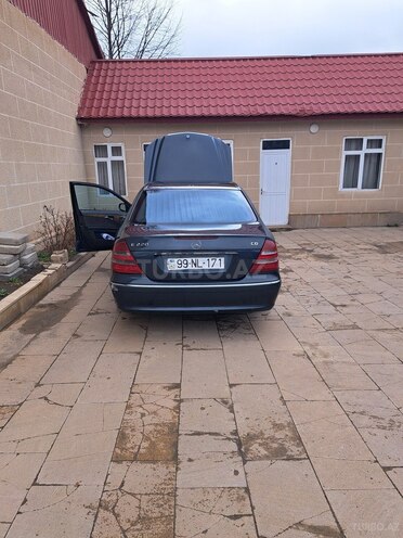 Mercedes E 220 2005, 287,260 km - 2.2 л - Gədəbəy