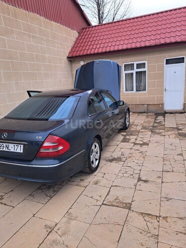 Mercedes E 220 2005, 287,260 km - 2.2 л - Gədəbəy