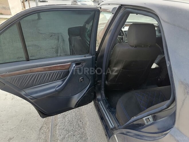 Mercedes C 220 1997, 402,000 km - 2.2 l - Bakı