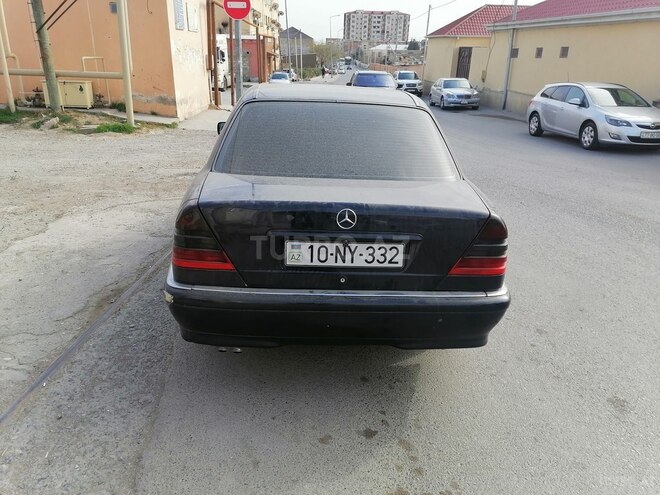 Mercedes C 220 1997, 402,000 km - 2.2 l - Bakı