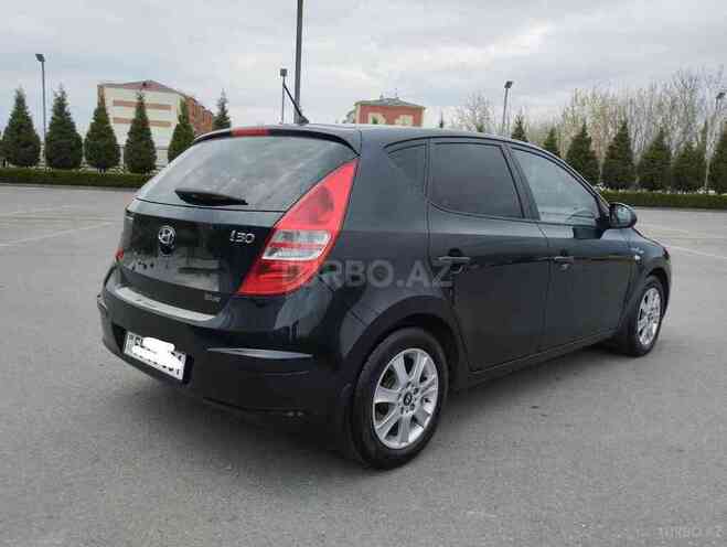 Hyundai i30 2009, 233,000 km - 1.4 л - Şəki