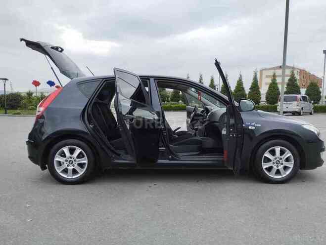 Hyundai i30 2009, 233,000 km - 1.4 л - Şəki