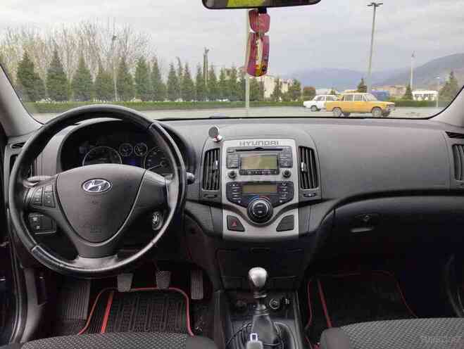 Hyundai i30 2009, 233,000 km - 1.4 л - Şəki