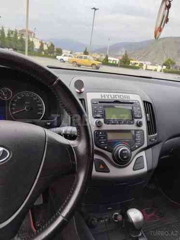 Hyundai i30 2009, 233,000 km - 1.4 л - Şəki