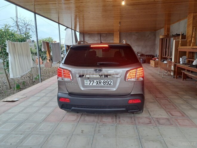Kia Sorento 2011, 114,500 km - 2.0 l - Tovuz
