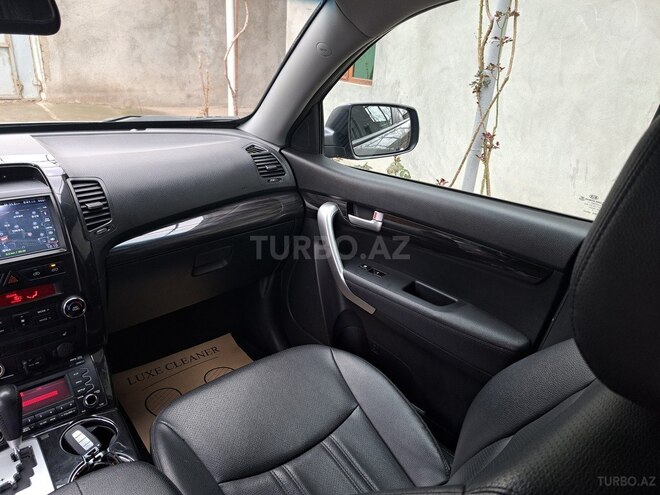 Kia Sorento 2011, 114,500 km - 2.0 l - Tovuz