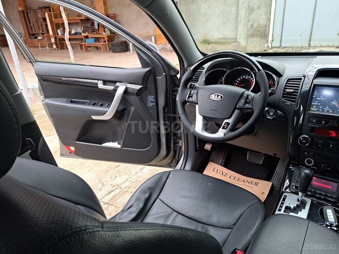 Kia Sorento 2011, 114,500 km - 2.0 l - Tovuz