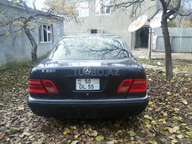 Mercedes E 200 1996, 580,000 km - 2.0 l - Qusar