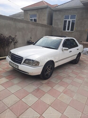 Mercedes C 200 1995, 390,000 km - 2.0 л - Bakı