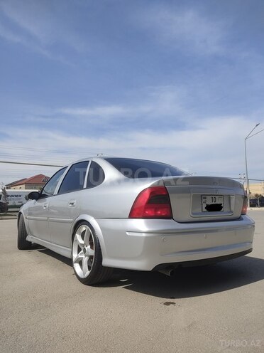 Opel Vectra 2000, 200,000 km - 2.0 л - Bakı